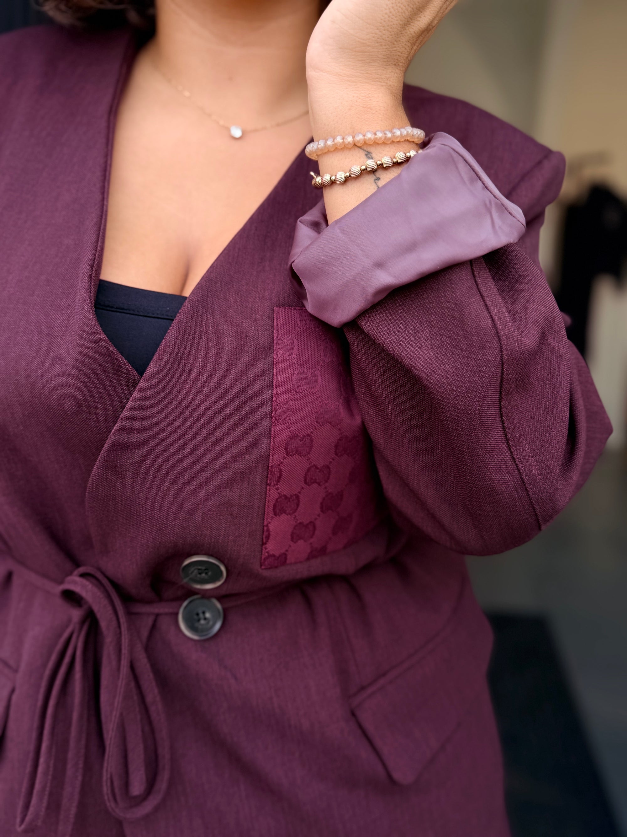 LIORA ONE POUCH BLAZER